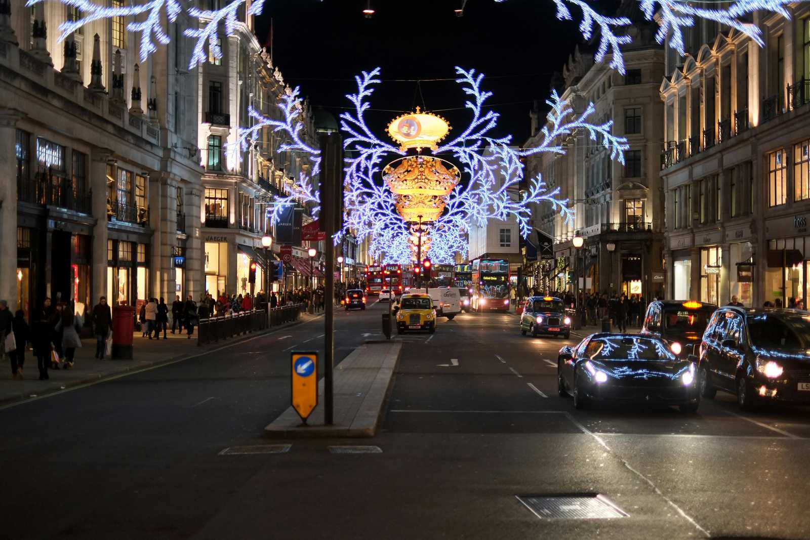 2025/08/Advent-London-Avionom-39.jpg