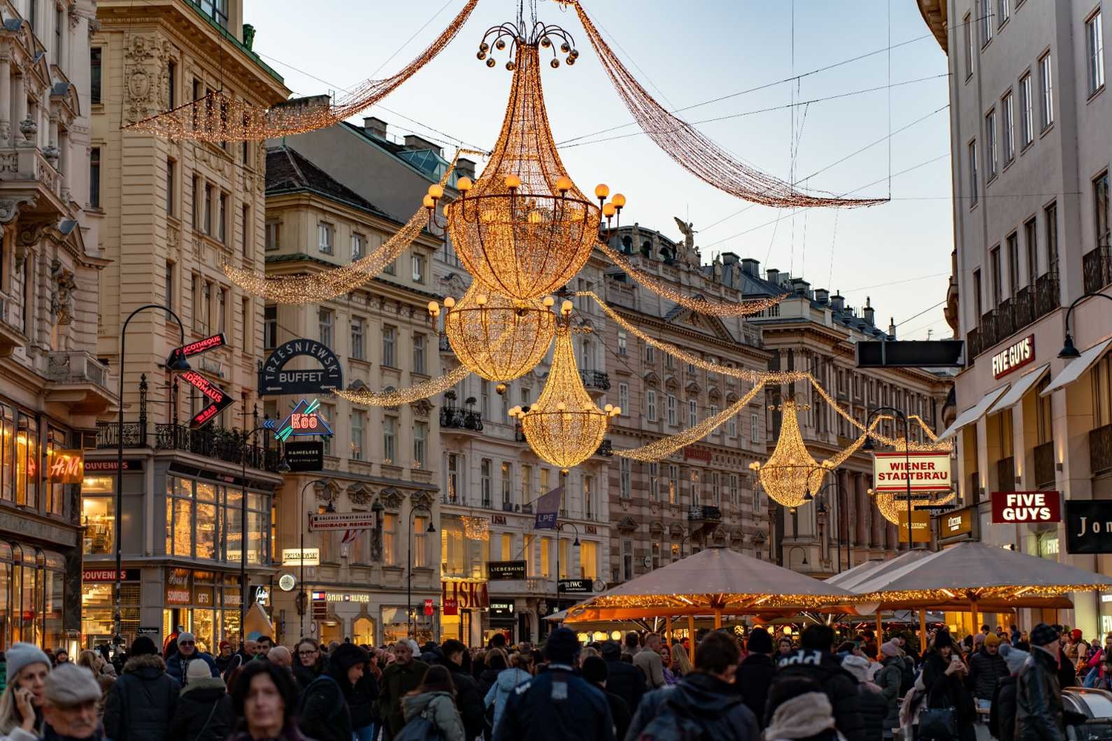 Beč pod adventskim lampicama