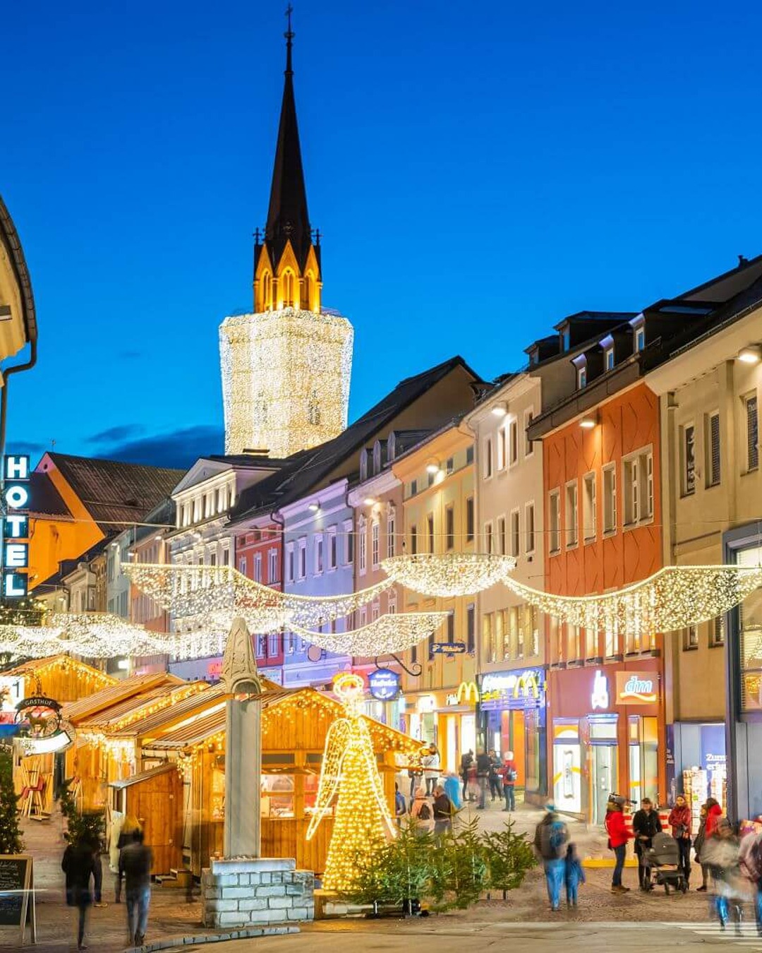 Ljubljana pod adventskim lampicama