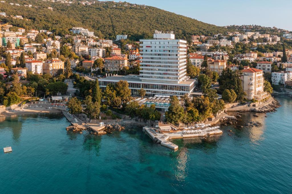 2026/07/Hotel-Ambasador-Opatija-7.jpeg