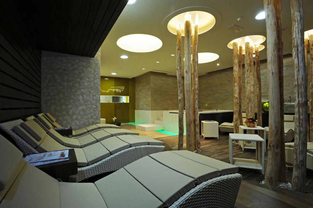 2026/07/Hotel-Marina-Moscenicka-Draga-2.jpeg