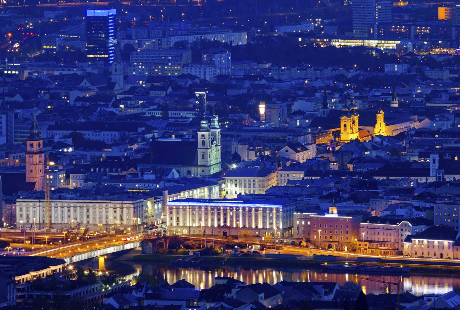 Linz uz Dunav u adventsko vrijeme